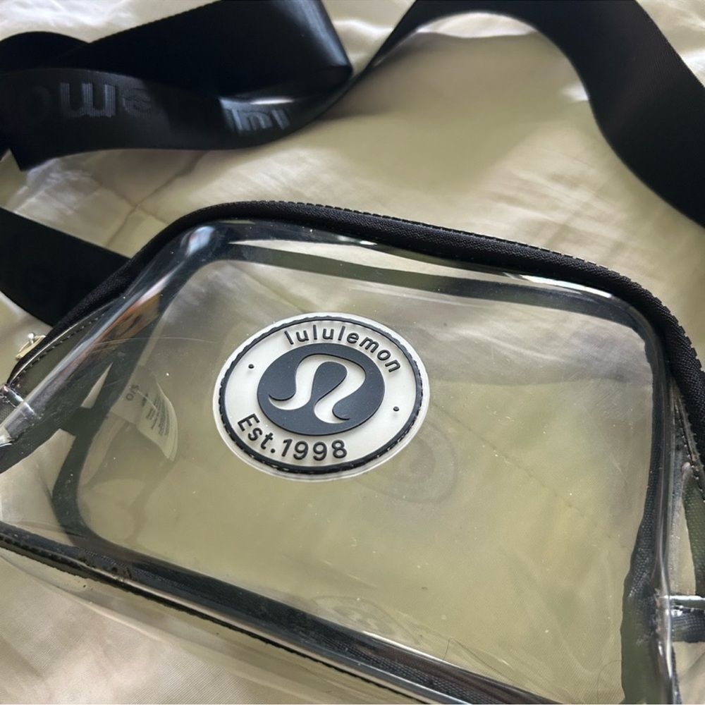 Lululemon Clear Belt Bag Logo Black Water‎ Resistant Adjustable Strap 1L